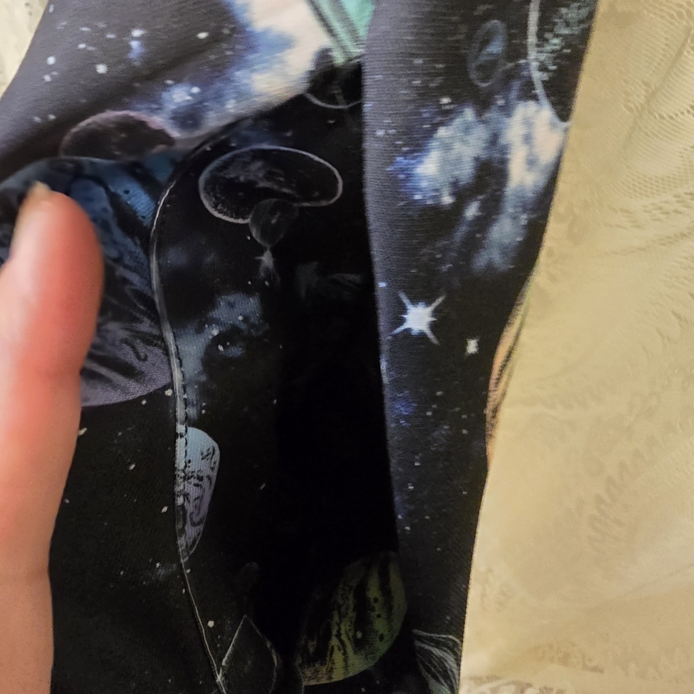 Hot Topic Cosmic Aura Dress, Womans Dress, 4 Planets Aop Tank Skater Dress, 1 - Picture 3 of 7